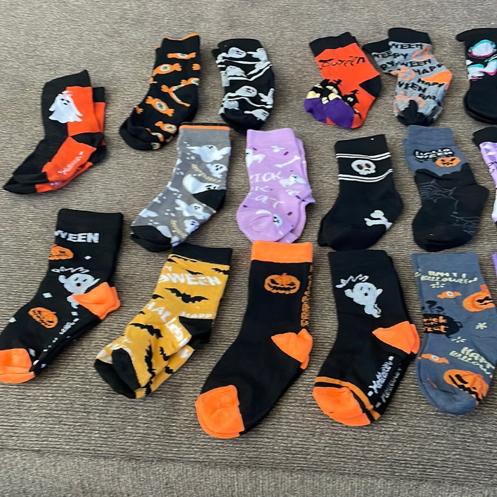 Halloween socks 20 pairs feet measures 5inches